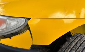 ¿El seguro cubre los daños si alguien raya el coche a propósito? El seguro cubre los daños si alguien raya el coche a propósito
